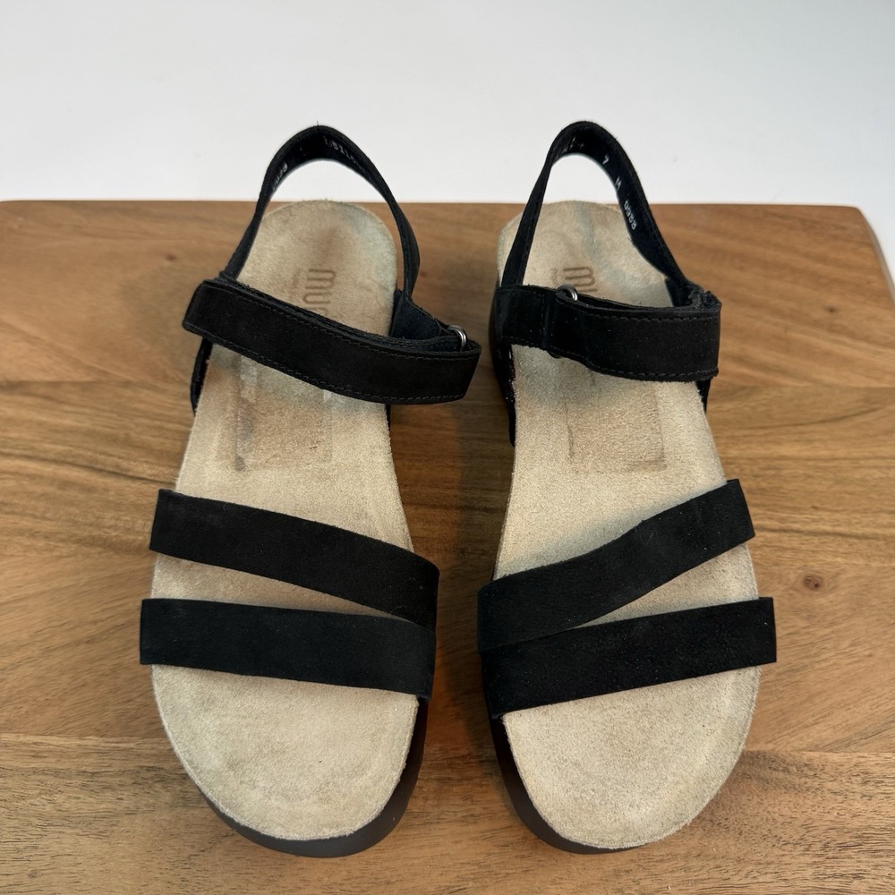 New NWOB Womens Munro Juniper Black Nubuck Slingback Sandals Sz 7 M